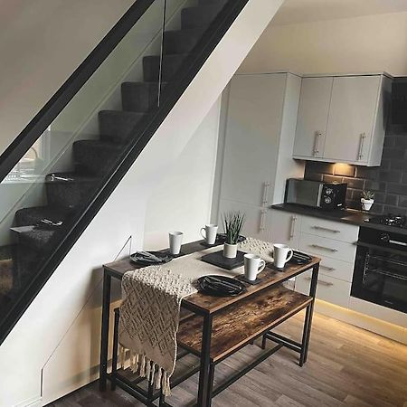 Comfortable Home In Bolton Farnworth Eksteriør bilde