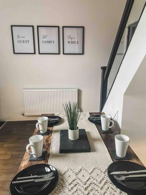 Comfortable Home In Bolton Farnworth Eksteriør bilde